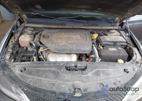 2016 Chrysler 200 Limited z USA, uszkodzony, nr VIN 1C3CCCAB0GN163884